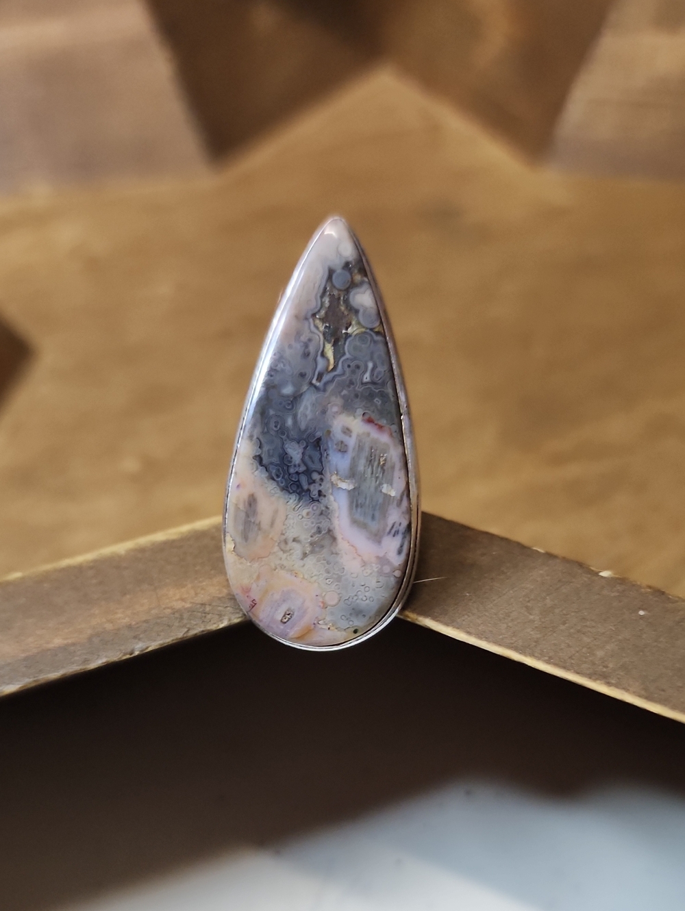 Teardrop Mexican Agate Ring in Gray and Pink